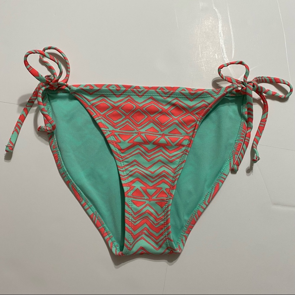 Bikini Bottom Bundle - Picture 15 of 16